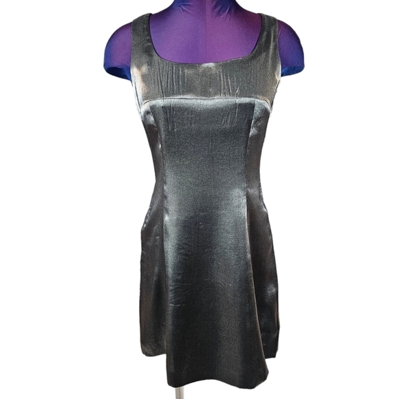 Adrianna Papell Metallic Silver Short Cocktail Sheath Dress Size 6P Women's W16 - Picture 9 of 9